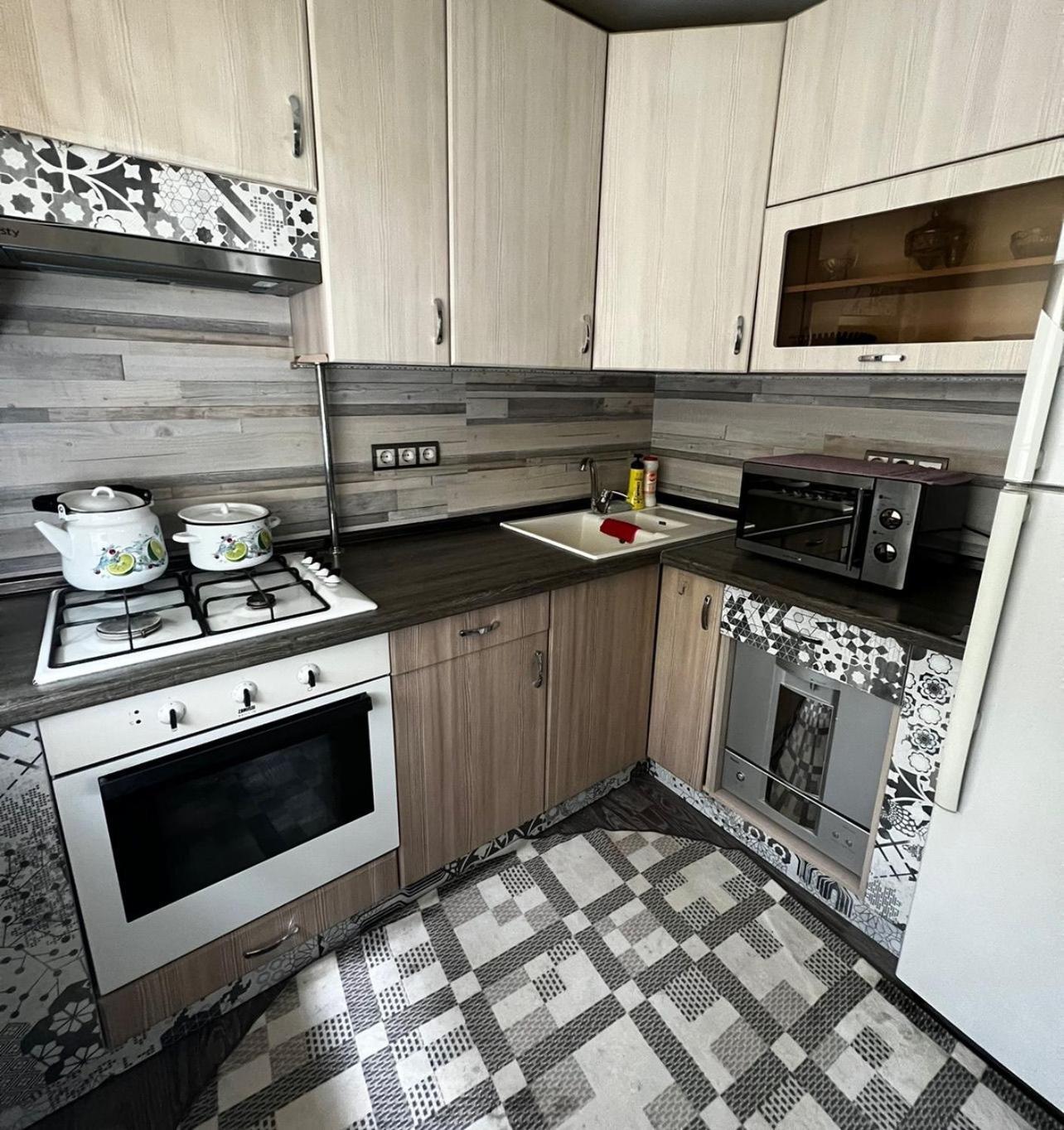 Ахметова 12 Apartment Almaty Ngoại thất bức ảnh